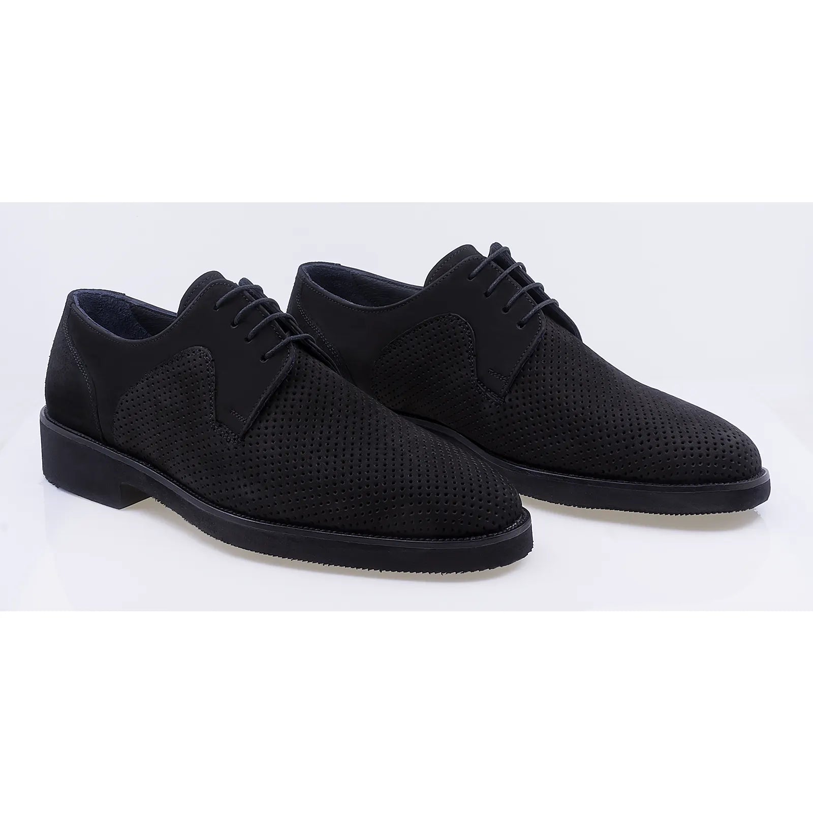 Pantofi barbati casual perforati piele naturala nabuc 777 negru